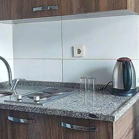 Smyrna Homes & Suits Ξενοδοχείο 3*
